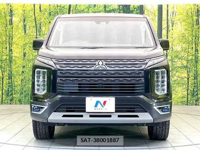 Mitsubishi DELICA 2022-05 5866529-14