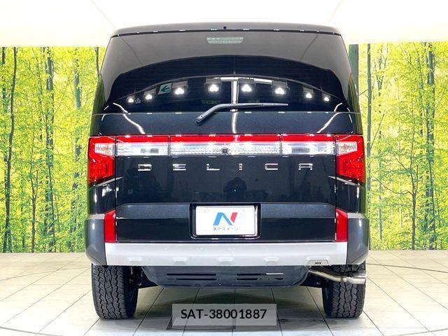 Mitsubishi DELICA 2022-05 5866529-15