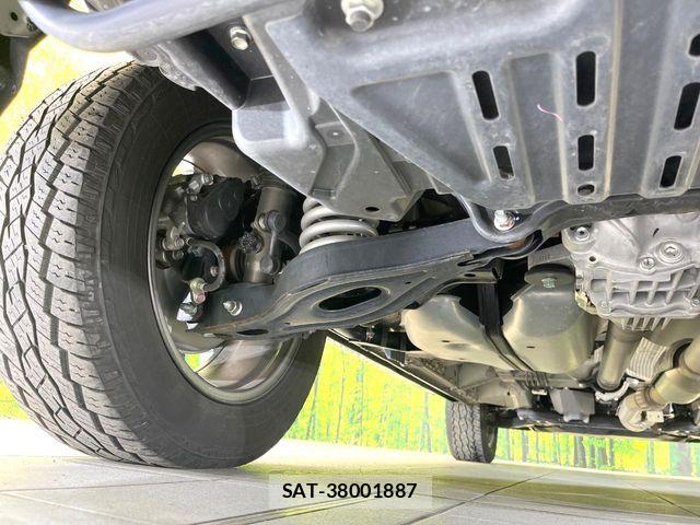 Mitsubishi DELICA 2022-05 5866529-19