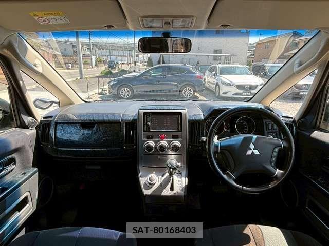 Mitsubishi DELICA 2014-01 5866652-1