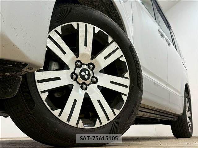 Mitsubishi DELICA 2023-09 5866539-17