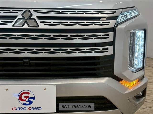 Mitsubishi DELICA 2023-09 5866539-18