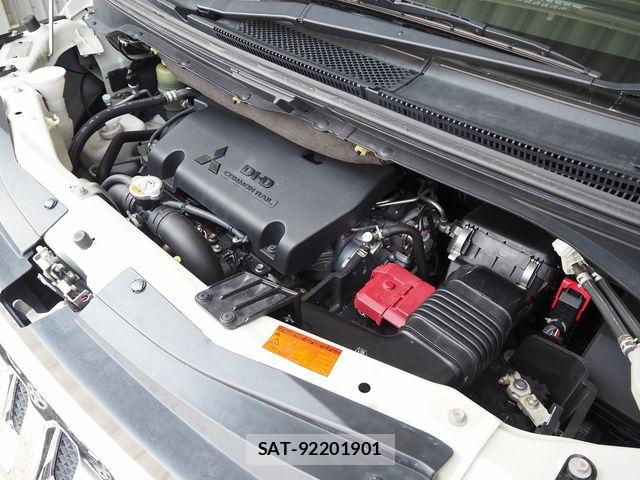 Mitsubishi DELICA 2016-03 5866643-19
