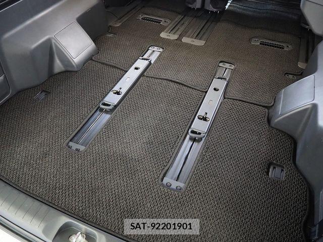 Mitsubishi DELICA 2016-03 5866643-24