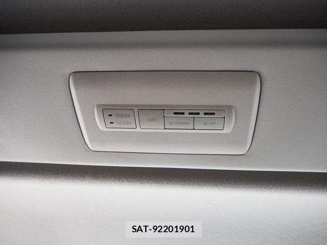 Mitsubishi DELICA 2016-03 5866643-25