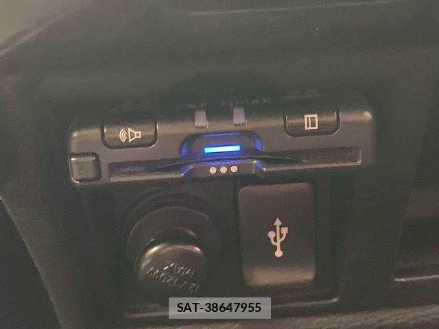 Mitsubishi DELICA 2024-08 5866542-11