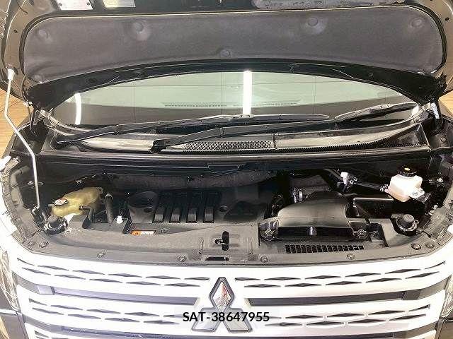 Mitsubishi DELICA 2024-08 5866542-17