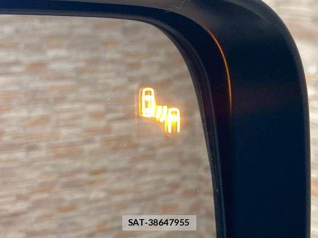 Mitsubishi DELICA 2024-08 5866542-8