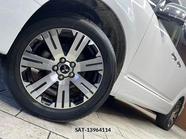 Mitsubishi DELICA 2024-08 5866555-10
