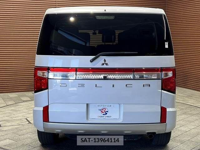 Mitsubishi DELICA 2024-08 5866555-18