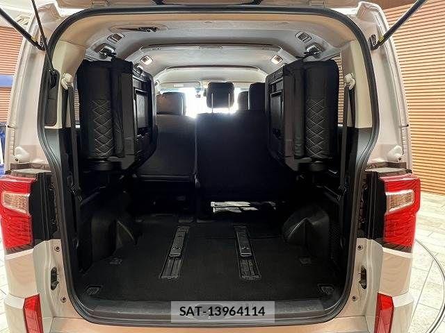 Mitsubishi DELICA 2024-08 5866555-19