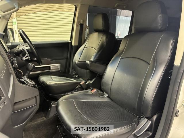 Mitsubishi DELICA 2017-03 5866604-18
