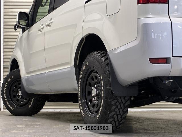 Mitsubishi DELICA 2017-03 5866604-8