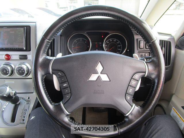 Mitsubishi DELICA 2013-04 5866659-14