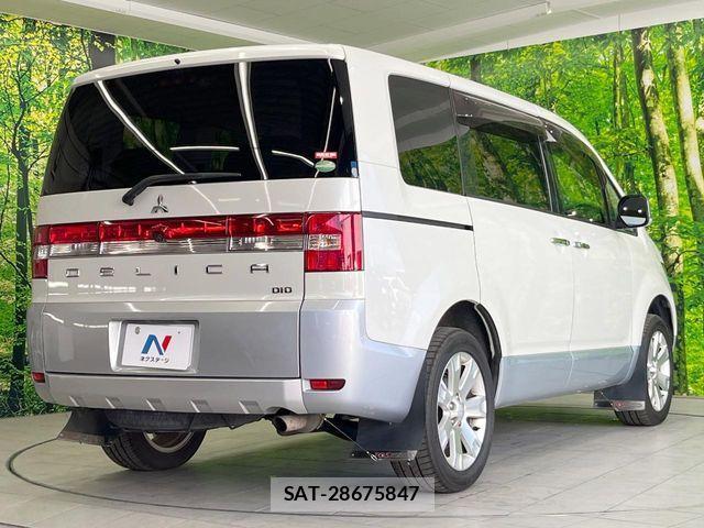 Mitsubishi DELICA 2015-02 5866644-16