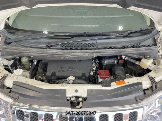 Mitsubishi DELICA 2015-02 5866644-17