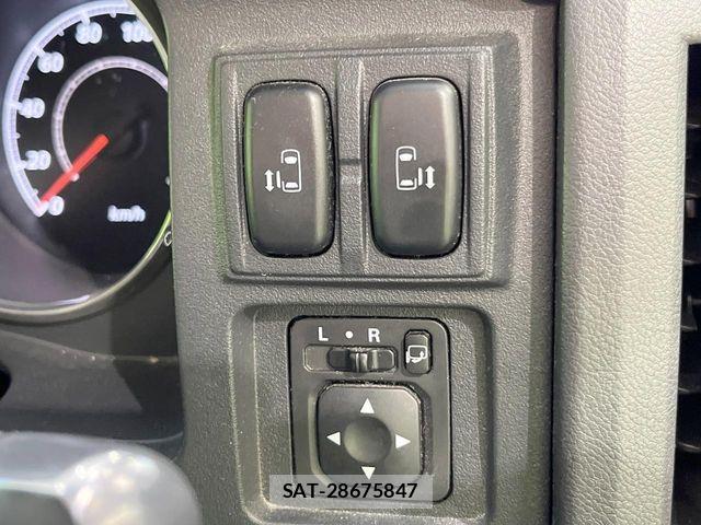 Mitsubishi DELICA 2015-02 5866644-5