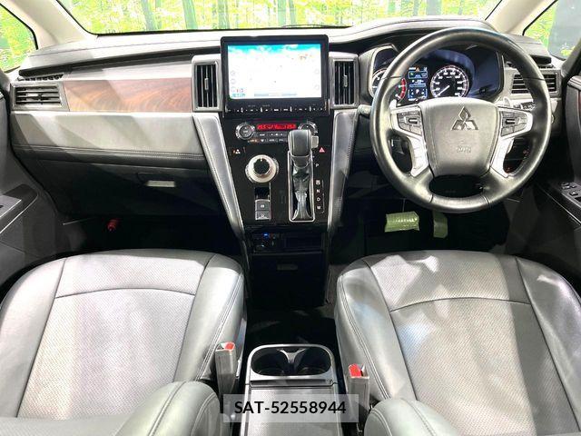 Mitsubishi DELICA 2022-05 5866569-1