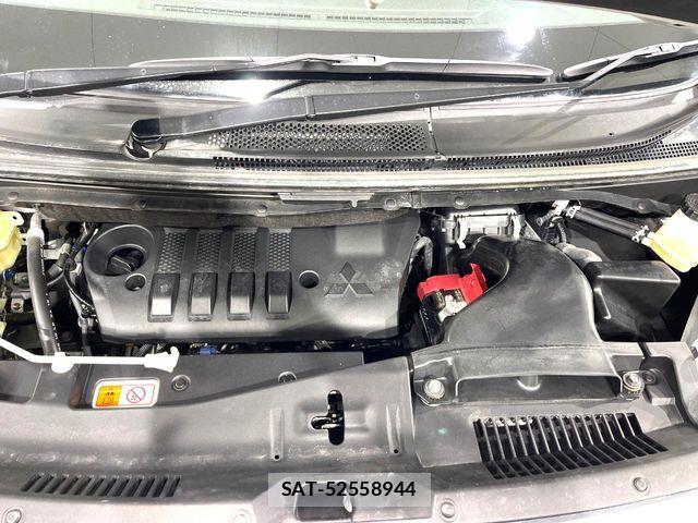 Mitsubishi DELICA 2022-05 5866569-19