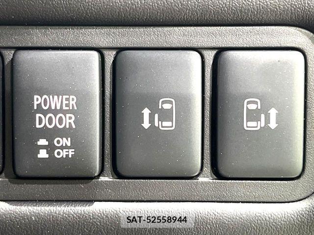 Mitsubishi DELICA 2022-05 5866569-2