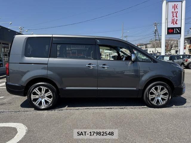 Mitsubishi DELICA 2021-04 6003880-4