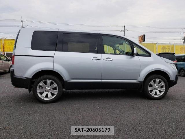 Mitsubishi DELICA 2010-03 6003942-10