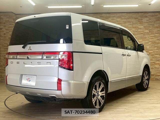 Mitsubishi DELICA 2023-09 6003781-15