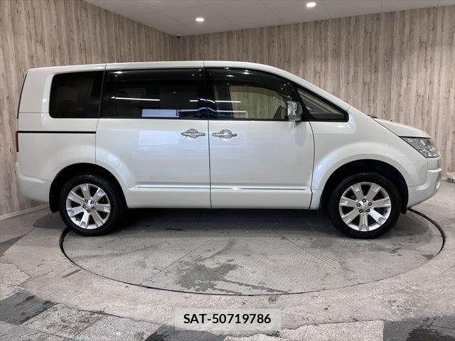 Mitsubishi DELICA 2016-05 6213943-16