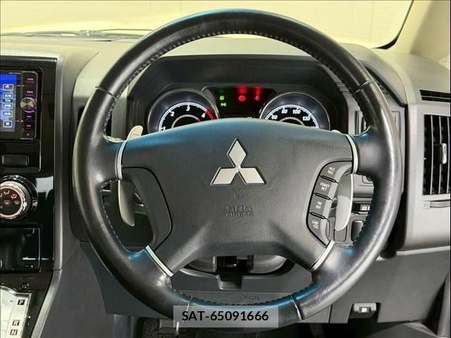 Mitsubishi DELICA 2015-06 6213924-12