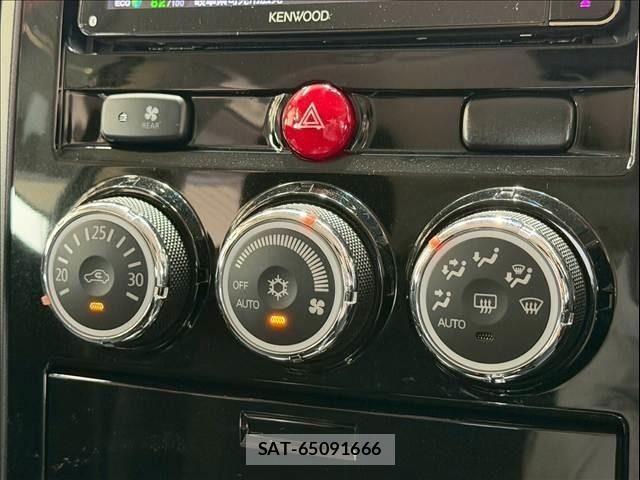 Mitsubishi DELICA 2015-06 6213924-15