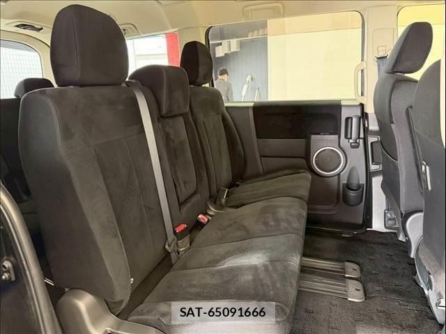 Mitsubishi DELICA 2015-06 6213924-7