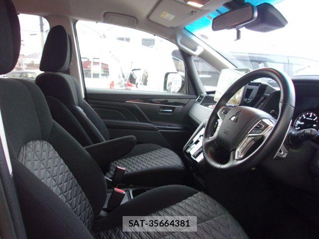 Mitsubishi DELICA 2023-05 6213898-7