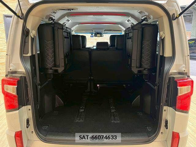 Mitsubishi DELICA 2024-08 6213884-12