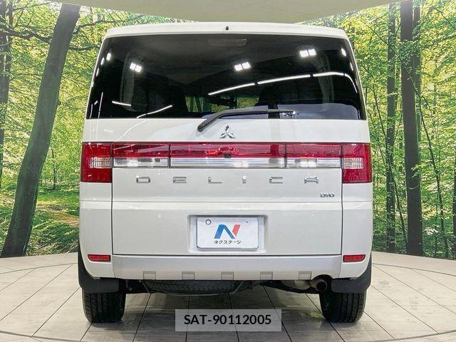 Mitsubishi DELICA 2015-01 6213919-15