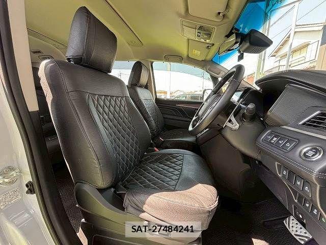 Mitsubishi DELICA 2024-08 6213891-11