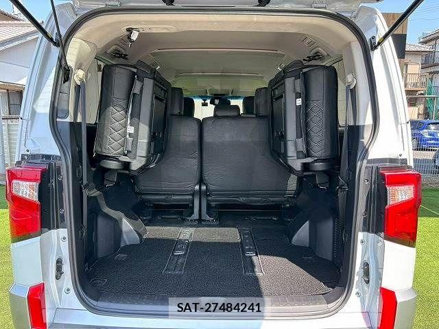 Mitsubishi DELICA 2024-08 6213891-14