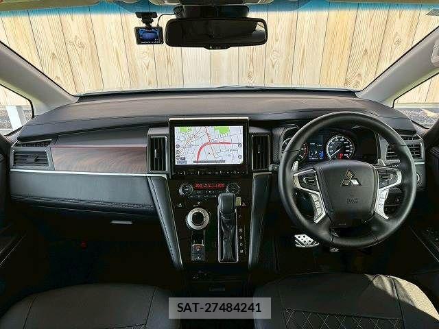 Mitsubishi DELICA 2024-08 6213891-2