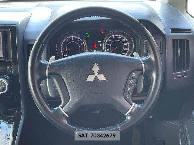 Mitsubishi DELICA 2015-08 6213951-15