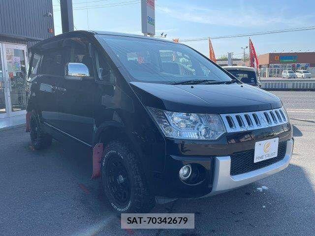 Mitsubishi DELICA 2015-08 6213951-20