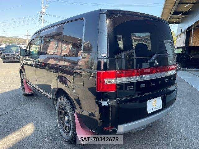 Mitsubishi DELICA 2015-08 6213951-24
