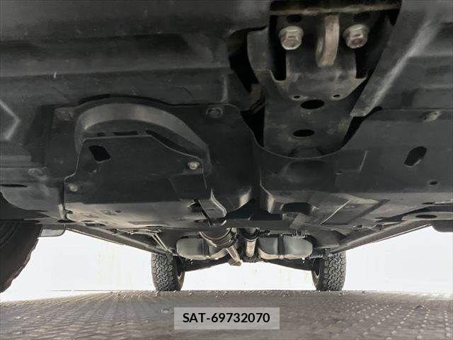 Mitsubishi DELICA 2017-10 6243519-29