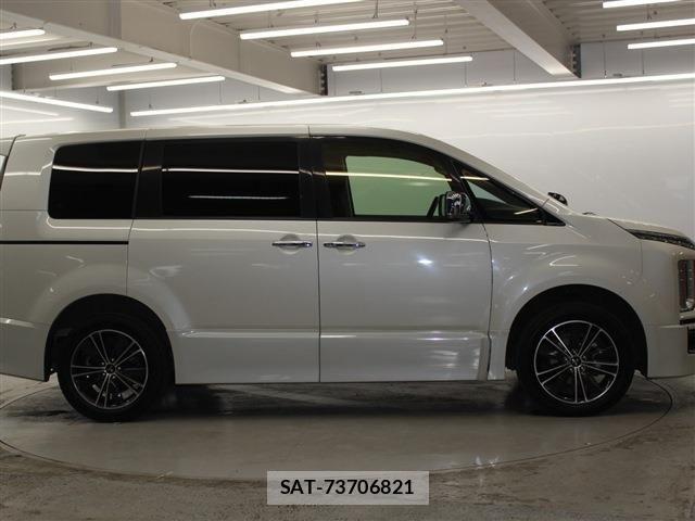 Mitsubishi DELICA 2020-09 6243518-3