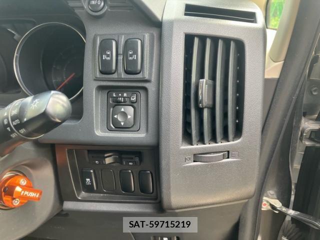 Mitsubishi DELICA 2017-12 6263874-12