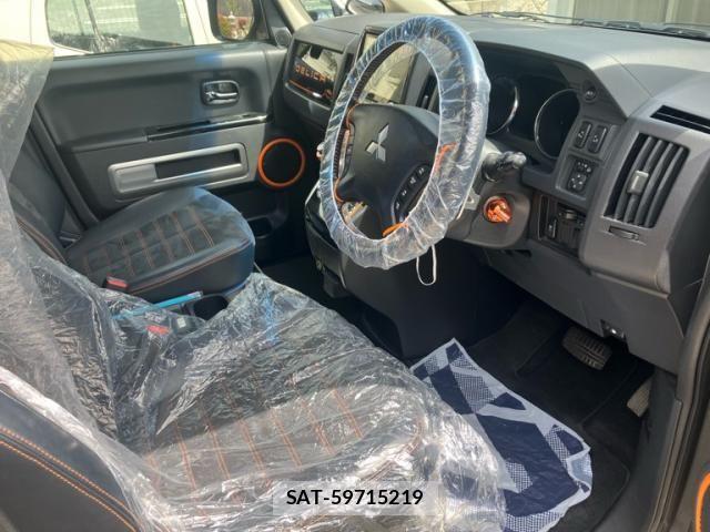 Mitsubishi DELICA 2017-12 6263874-14