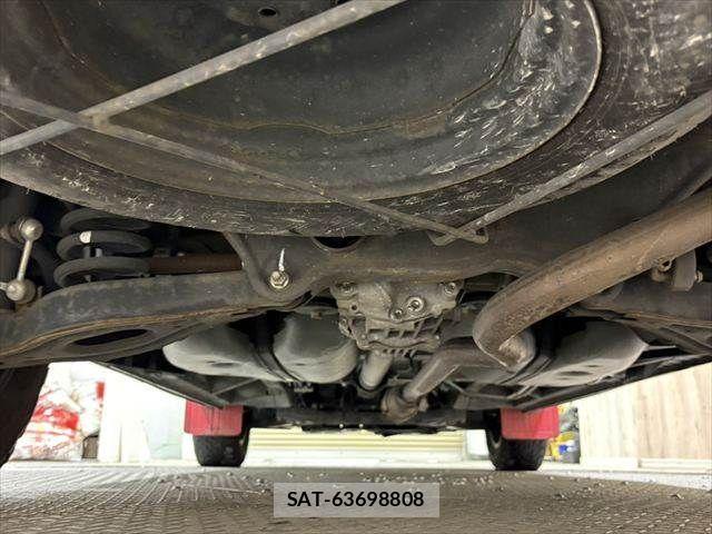 Mitsubishi DELICA 2013-01 6271490-28