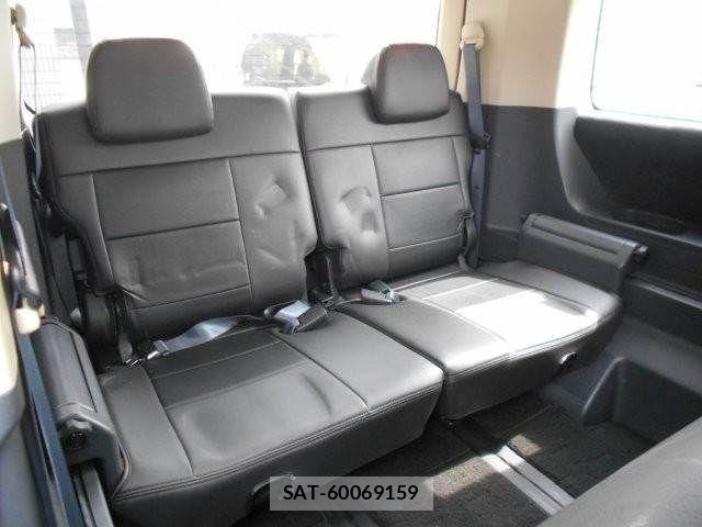 Mitsubishi DELICA 2011-09 6271491-10