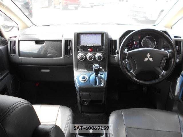 Mitsubishi DELICA 2011-09 6271491-2