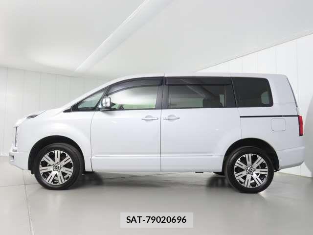 Mitsubishi DELICA 2024-06 6303703-2
