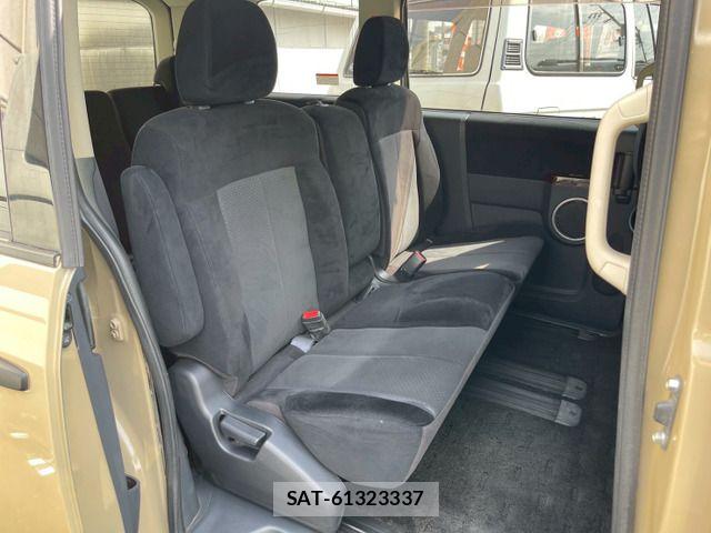 Mitsubishi DELICA 2009-11 6496914-16