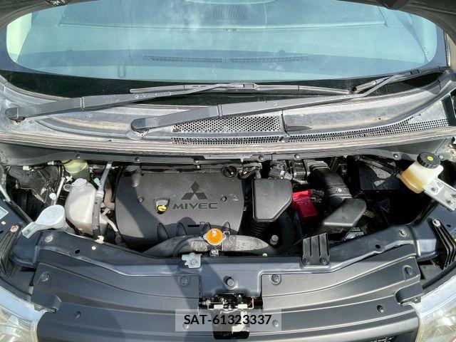 Mitsubishi DELICA 2009-11 6496914-3